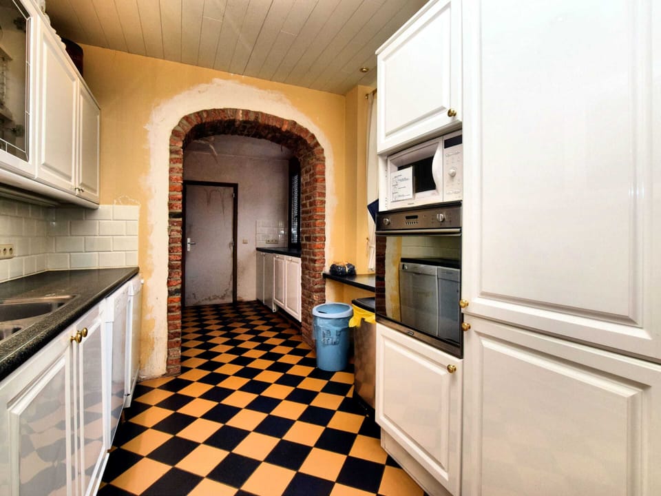 House | Private kitchen | Highchair