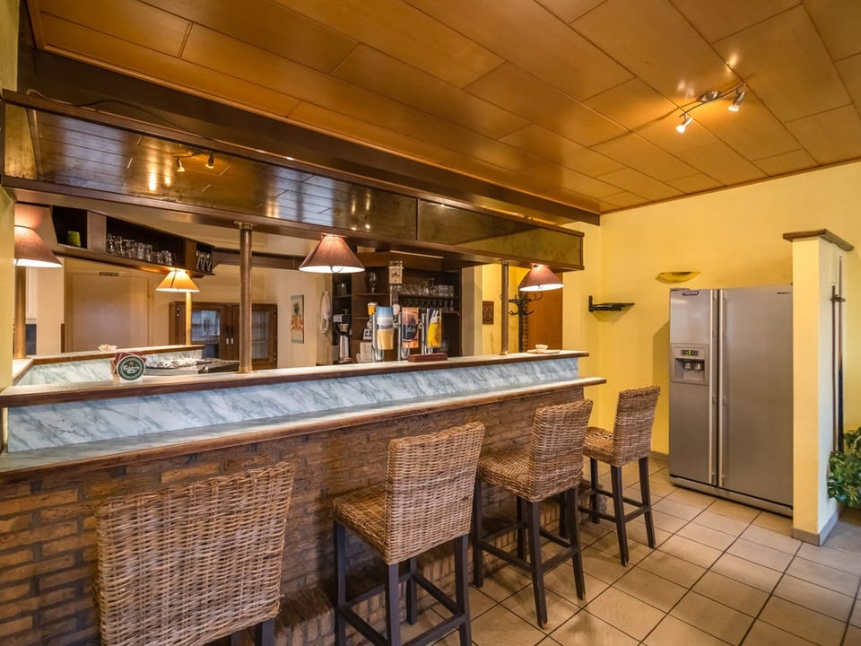 House | Dining