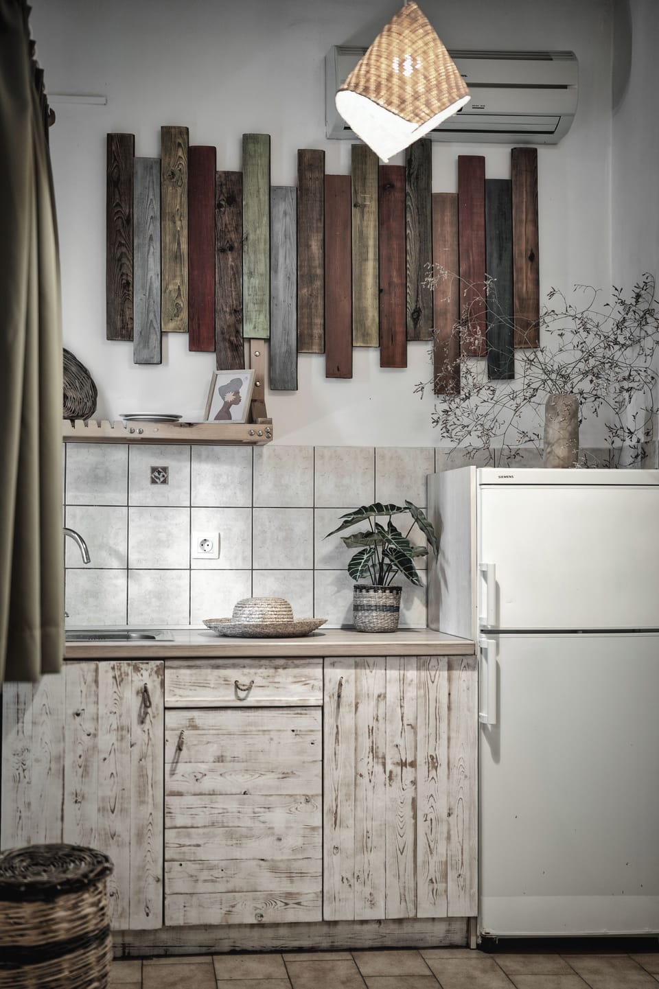 Standard Double Room, 1 Bedroom, Non Smoking | Private kitchenette | Fridge, toaster, cookware/dishes/utensils