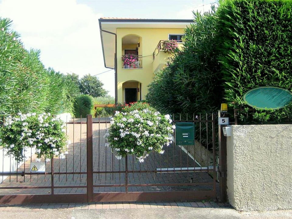 House | Exterior