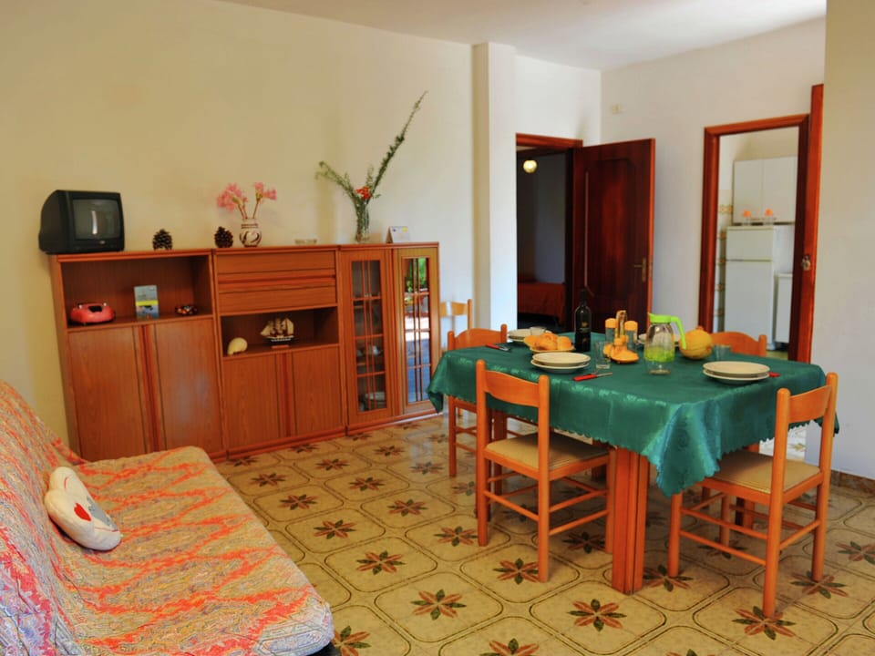 House | Dining