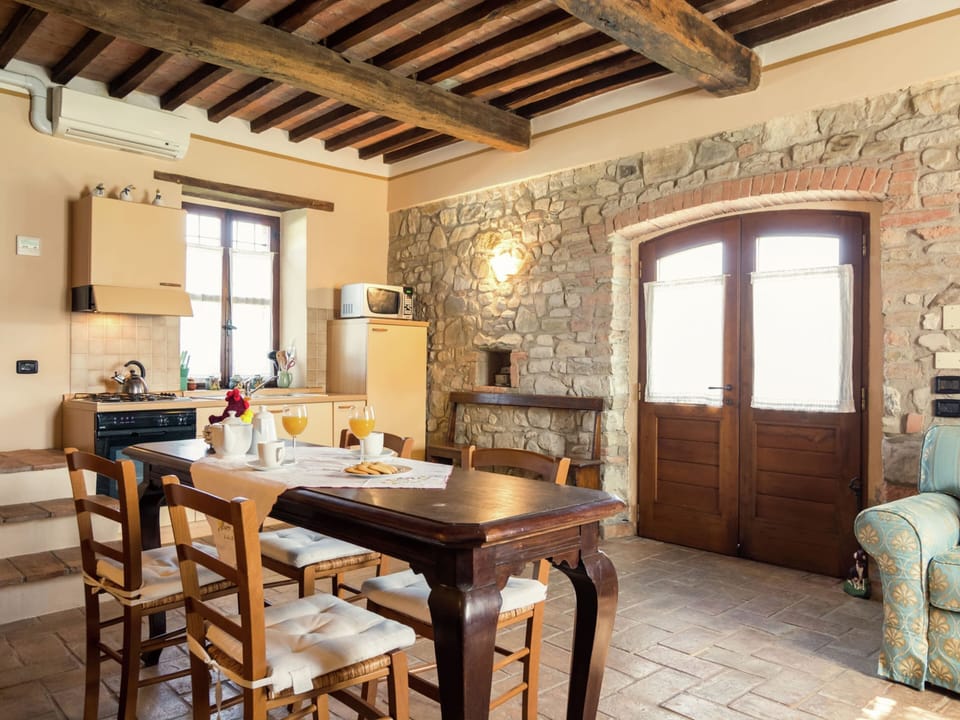 Apartment | Dining