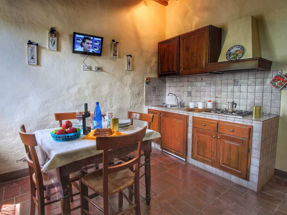 Apartment | Dining