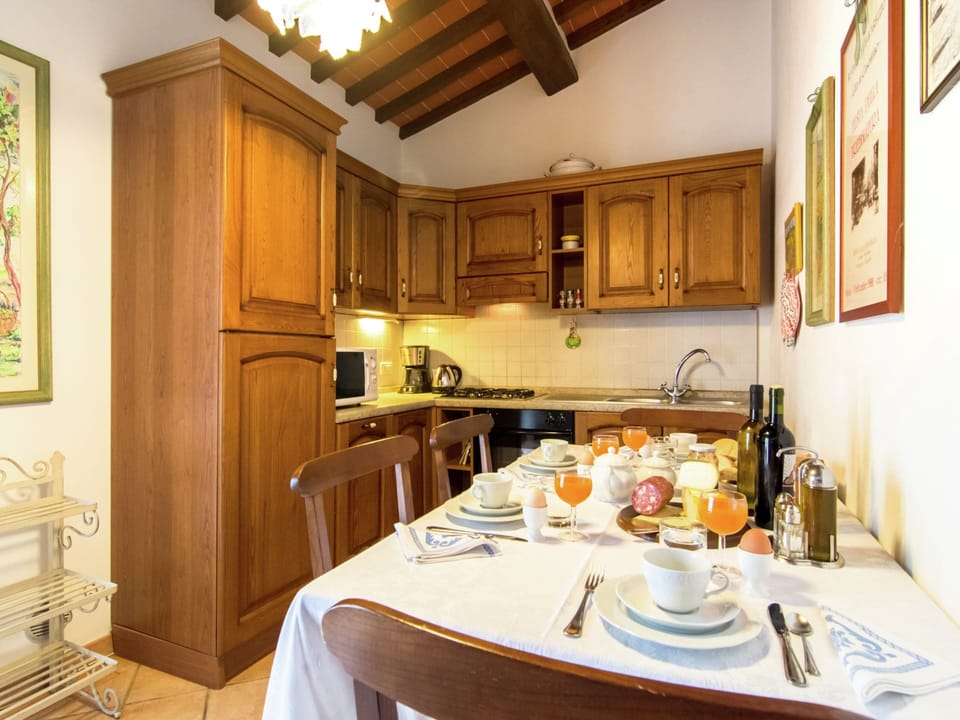 House | Private kitchen | Highchair