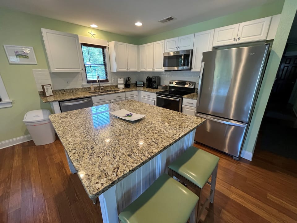 Open kitchen 
