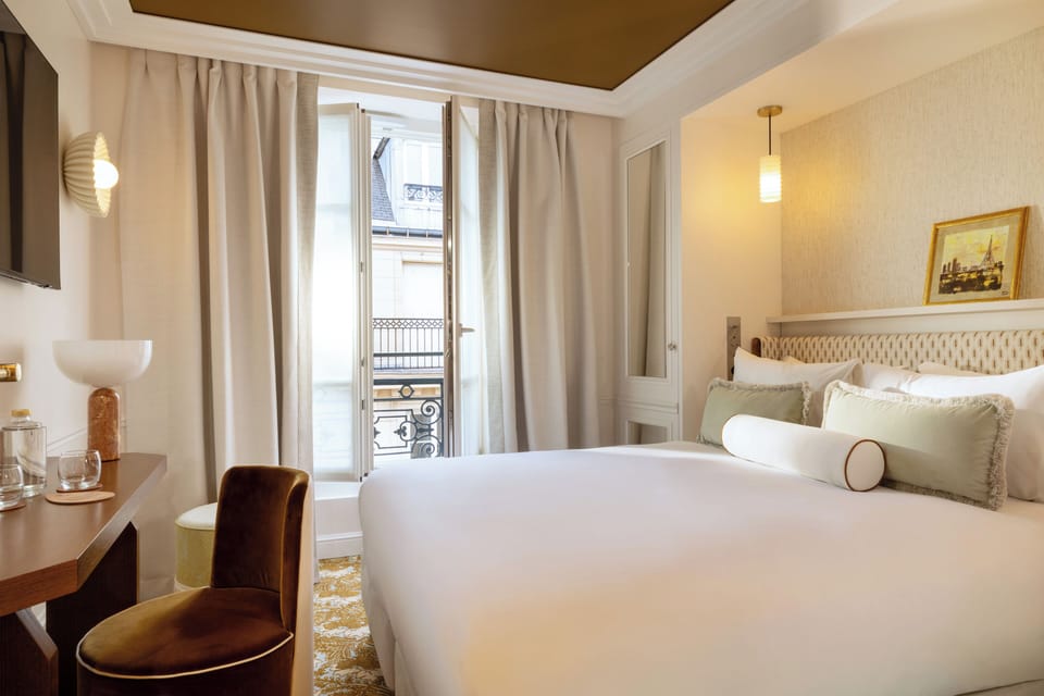Standard Double Room | Premium bedding, minibar, in-room safe, desk