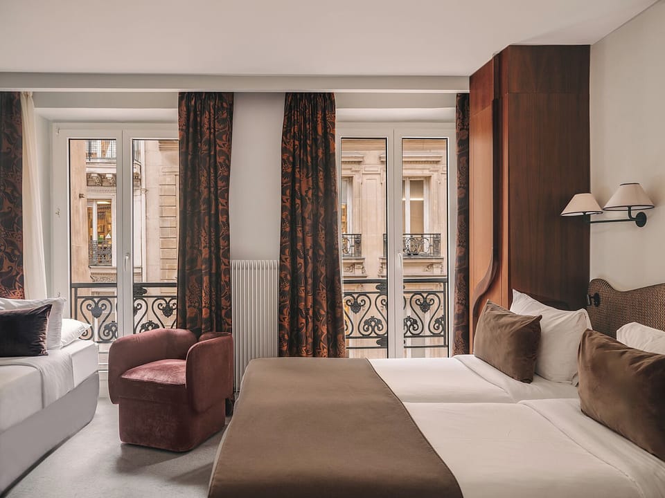Deluxe Triple Room | Premium bedding, minibar, in-room safe, desk