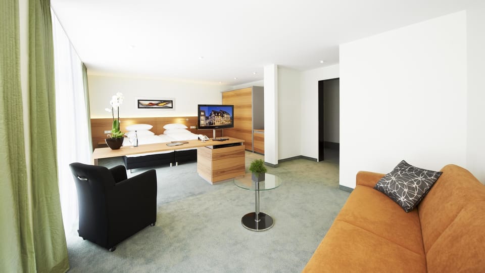 In-room safe, desk, soundproofing, iron/ironing board