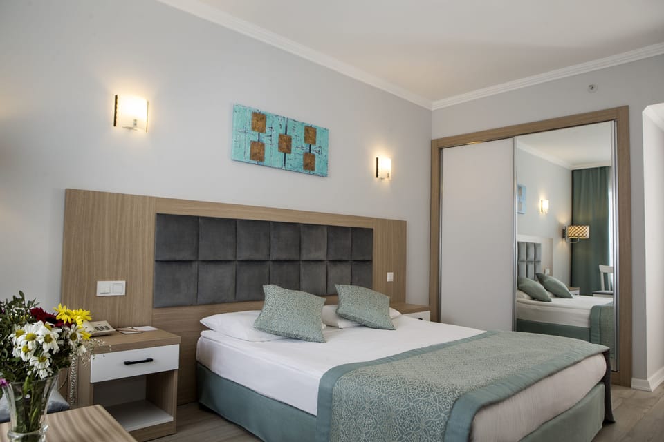 Free minibar items, WiFi, bed sheets, wheelchair access