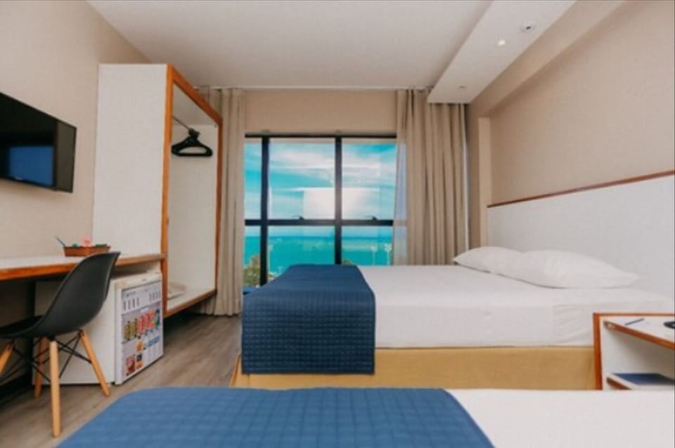 Minibar, desk, soundproofing, free cribs/infant beds