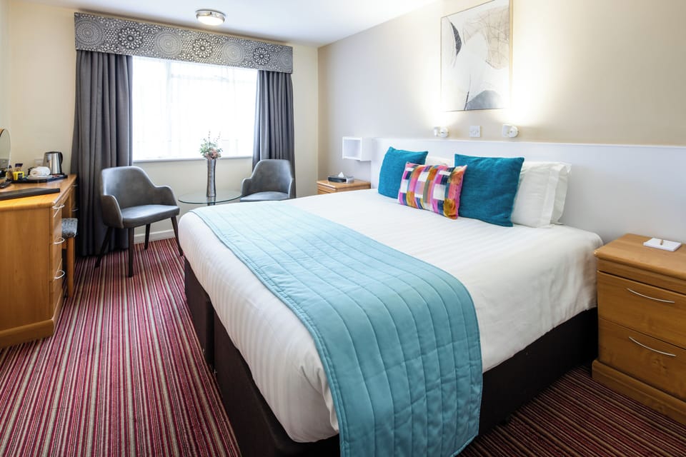 Iron/ironing board (on request), travel crib, WiFi (free), bed sheets