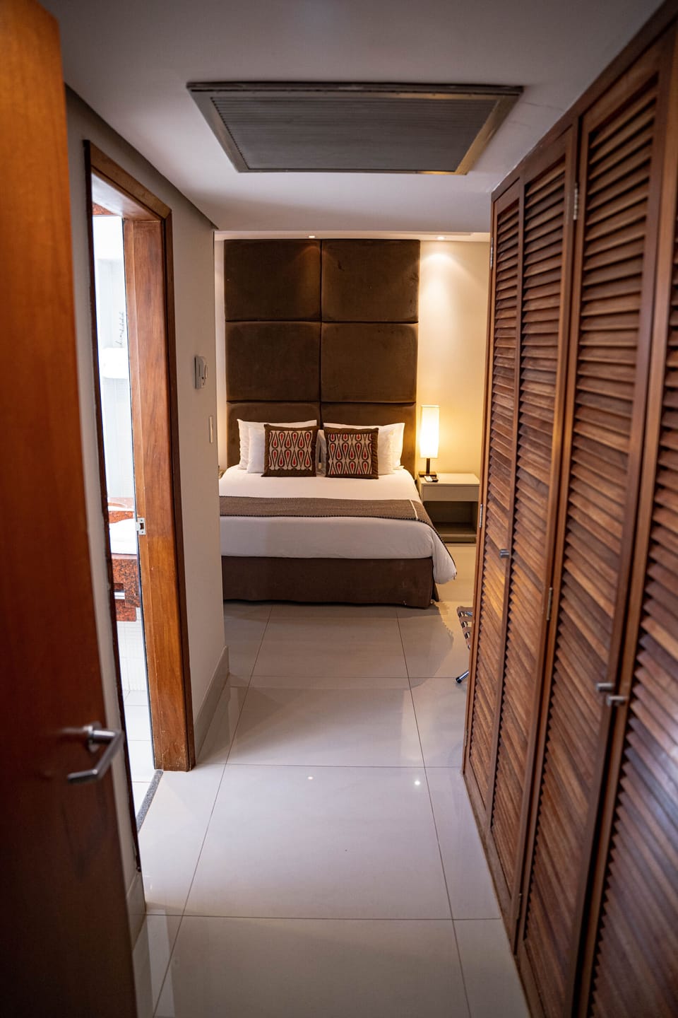 SUITE SUPERIOR EXECUTIVA STREAM S/ HYDRO | Minibar, desk, soundproofing, free WiFi