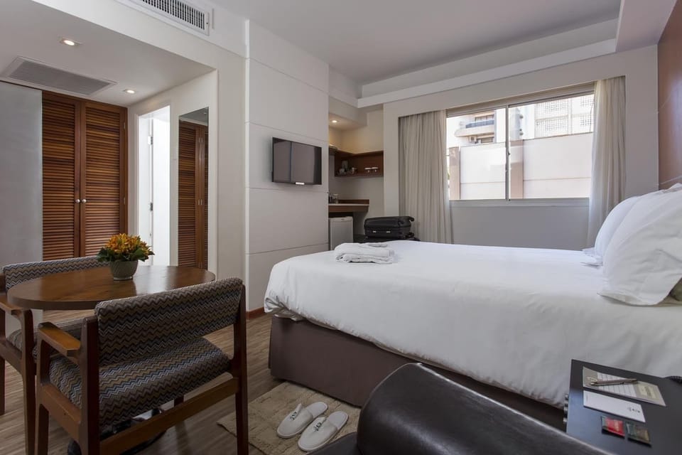 SUITE SUPERIOR EXECUTIVA STREAM S/ HYDRO | Minibar, desk, soundproofing, free WiFi