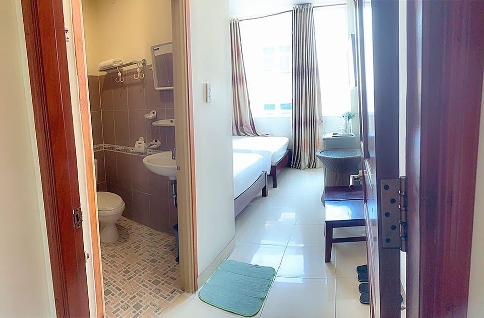 Standard Twin Room | Minibar, free WiFi