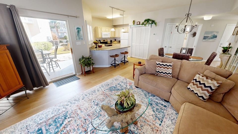 Condo, 2 Bedrooms | Living area | TV