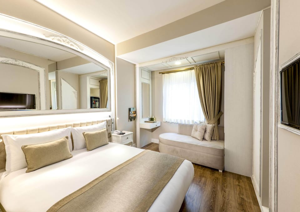 Minibar, in-room safe, blackout drapes, iron/ironing board