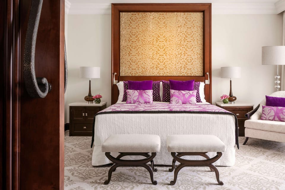 Frette Italian sheets, premium bedding, down comforters, minibar