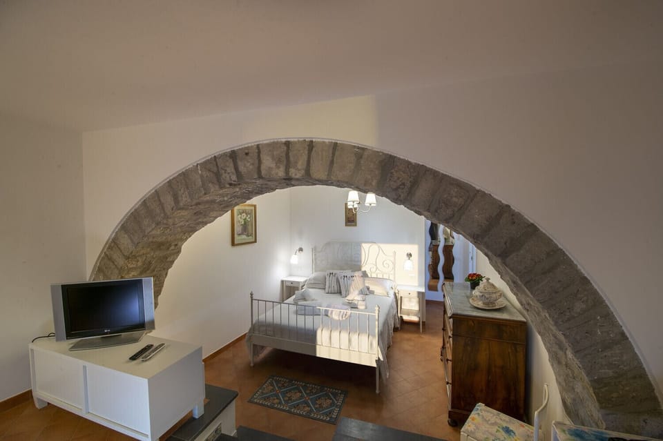House, 1 Bedroom | 1 bedroom, iron/ironing board, cribs (free), WiFi (free)