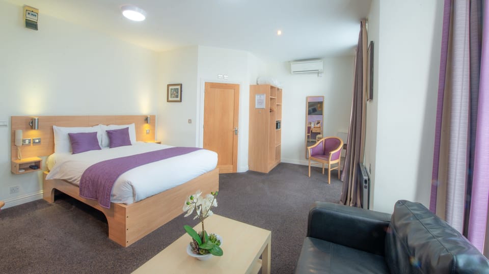 Superior Room, 1 Double Bed with Sofa bed | In-room safe, desk, soundproofing, free WiFi