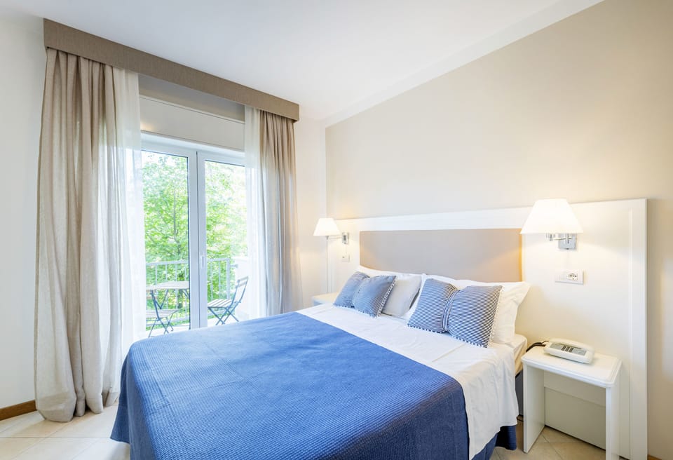Standard Double or Twin Room | In-room safe, desk, free WiFi, bed sheets