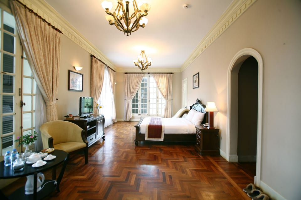 Double or Twin Room (VIP) | Minibar, in-room safe, desk, blackout drapes