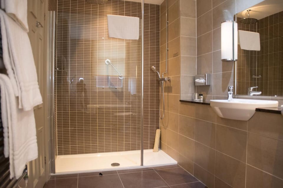 Crown and Mitre Hotel Hotel in Carlisle