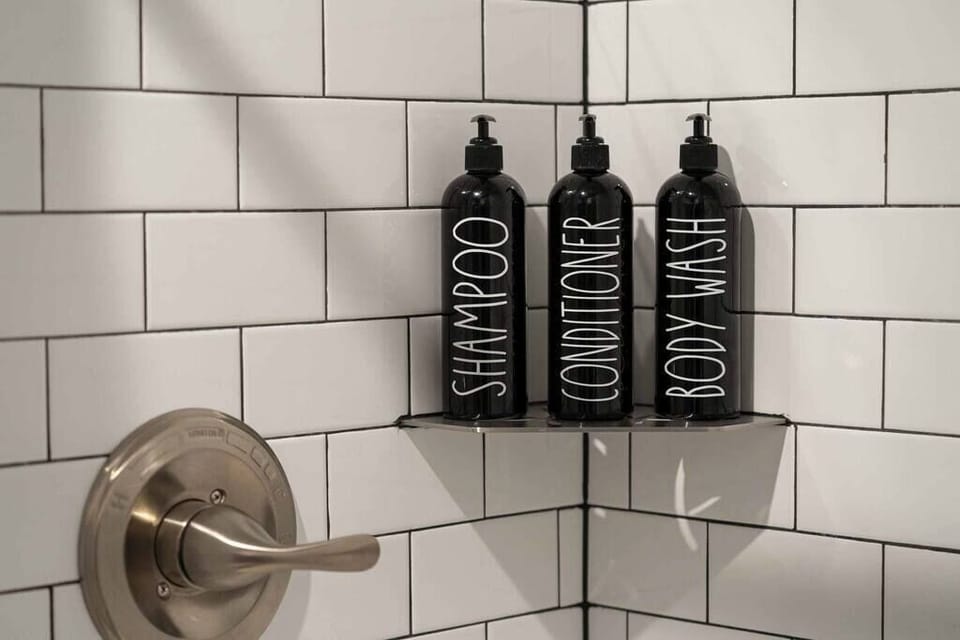 Forgot shampoo, conditioner, and/or body wash? We got you!