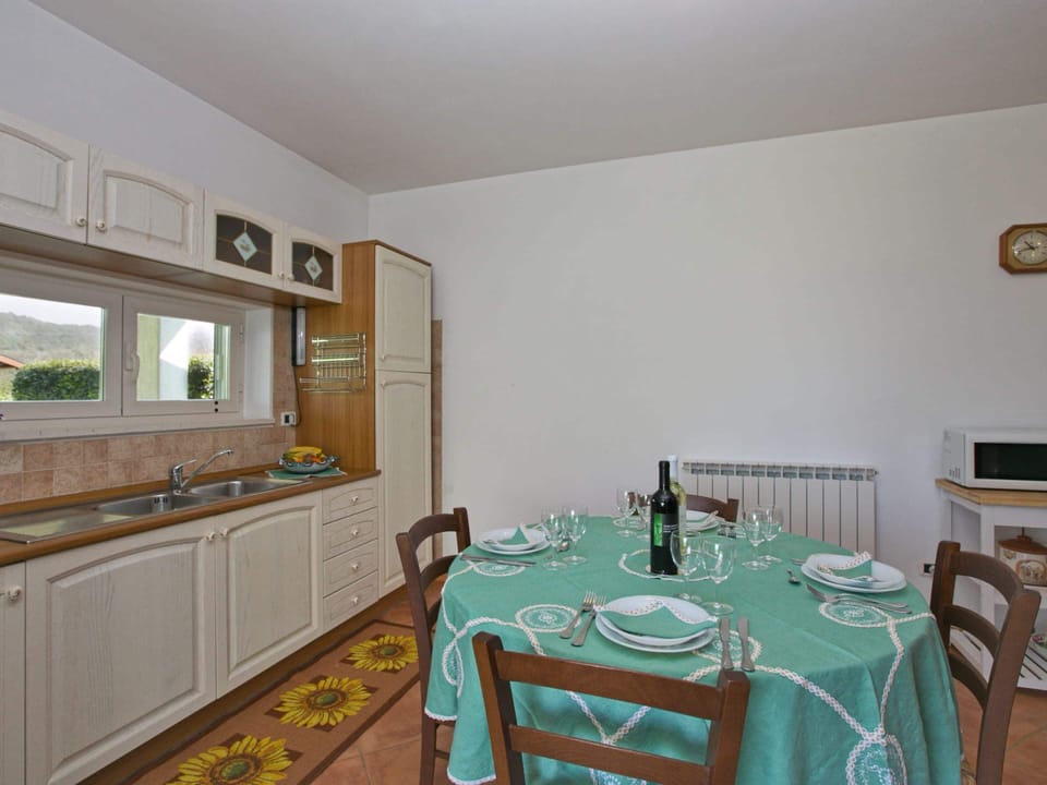 House | Dining
