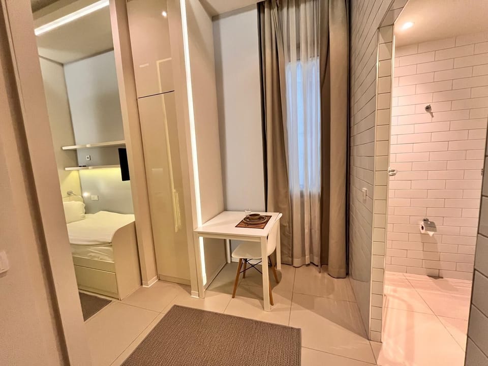 Standard Single Room | Premium bedding, in-room safe, desk, soundproofing