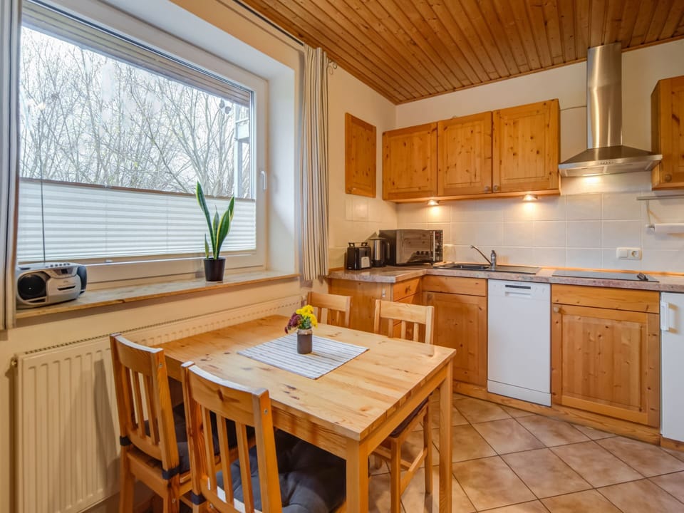 Apartment | Dining