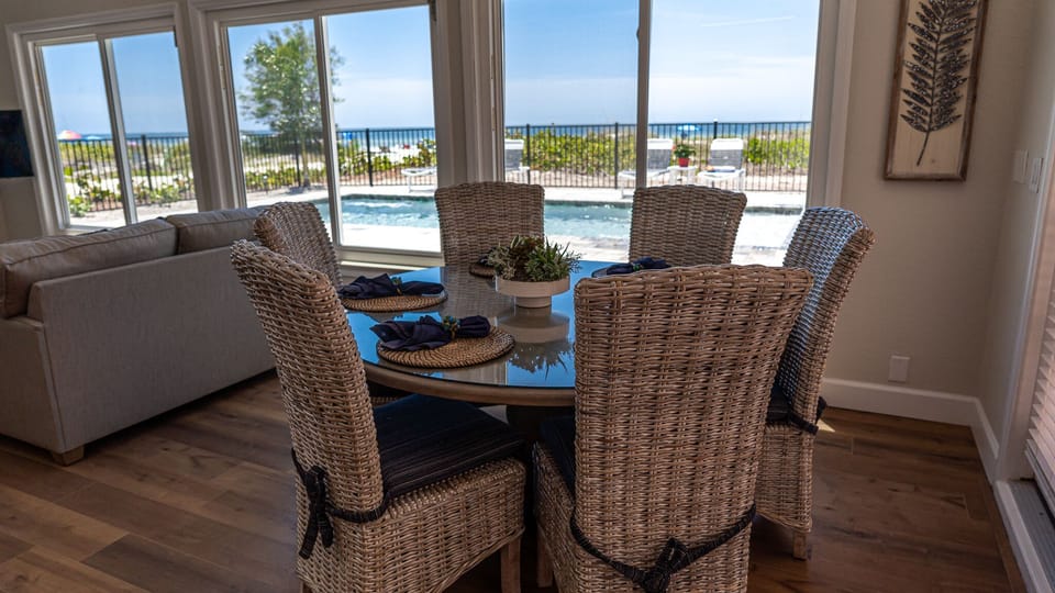 19808: The view from the dining area