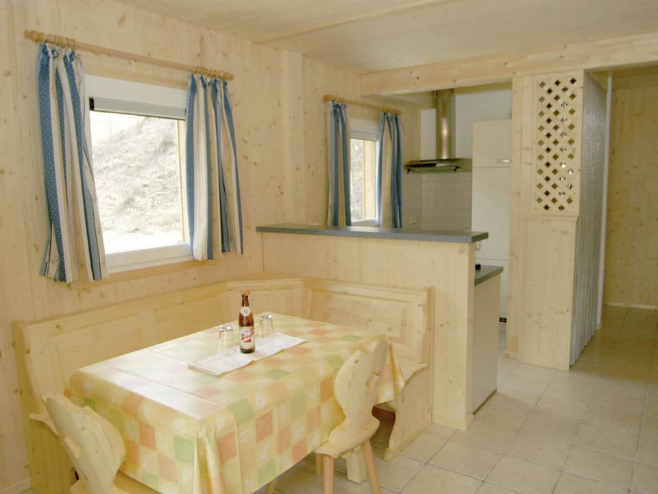 Chalet | Dining