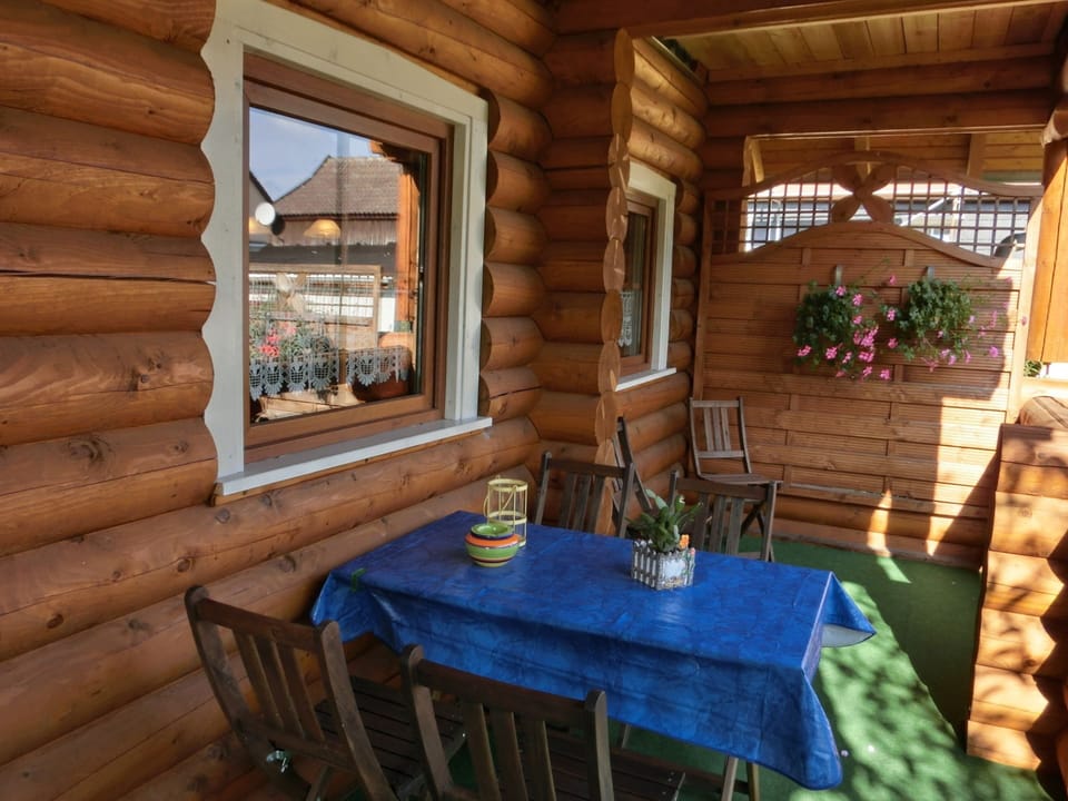 House | Dining
