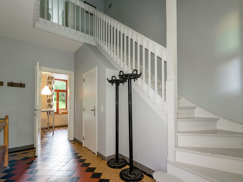 House | Reception