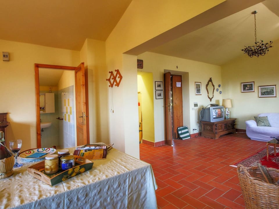 House | 2 bedrooms, individually furnished, bed sheets