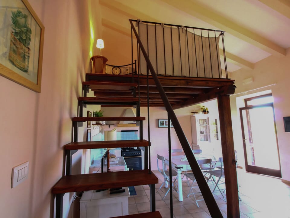 House | 2 bedrooms, individually furnished, bed sheets