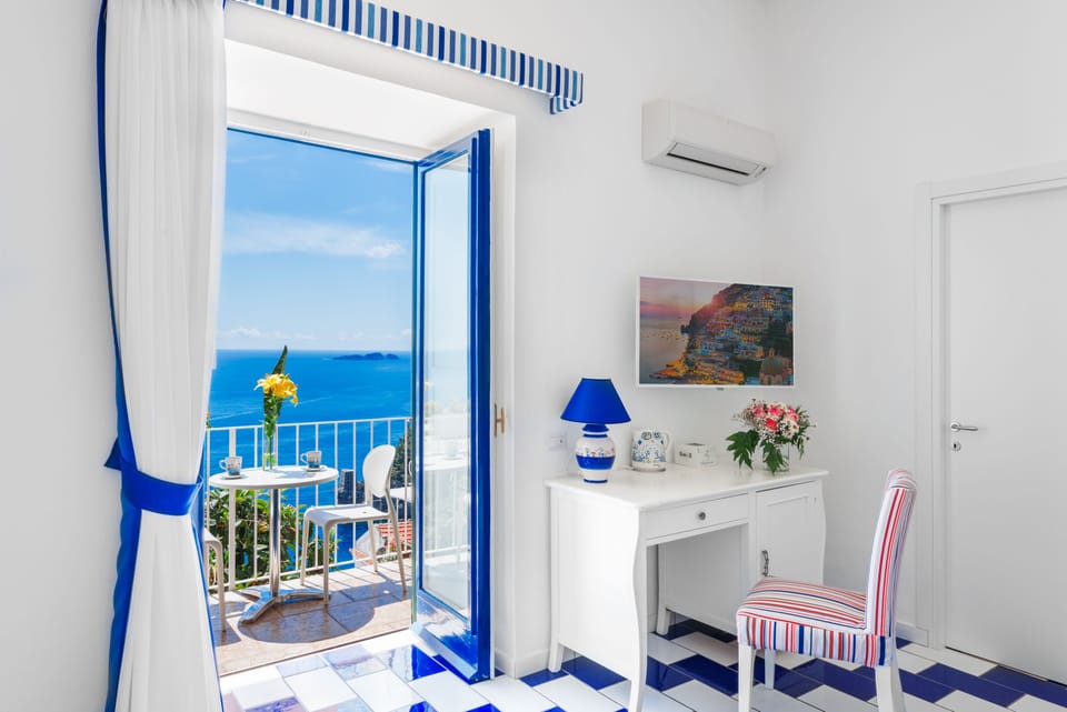 Family Room, Sea View | Premium bedding, in-room safe, desk, blackout drapes