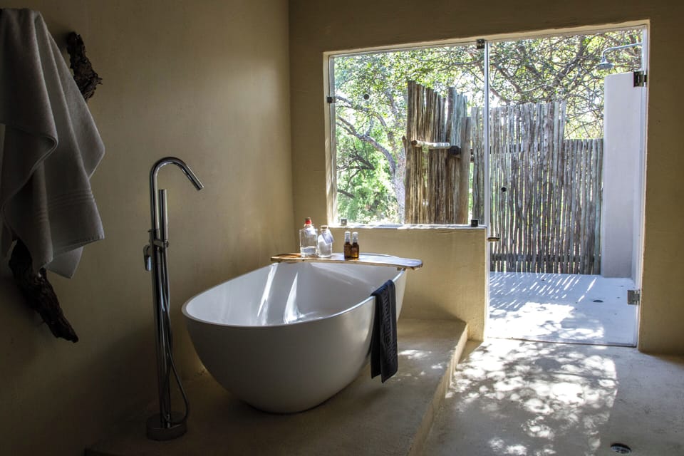 Honeymoon Suite, Private Pool, River View | Bathroom | Eco-friendly toiletries, hair dryer, towels, soap