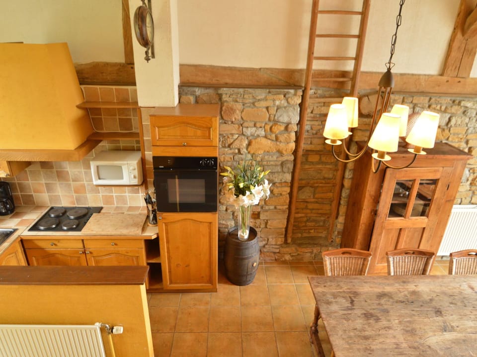 House | Private kitchen | Stovetop, highchair