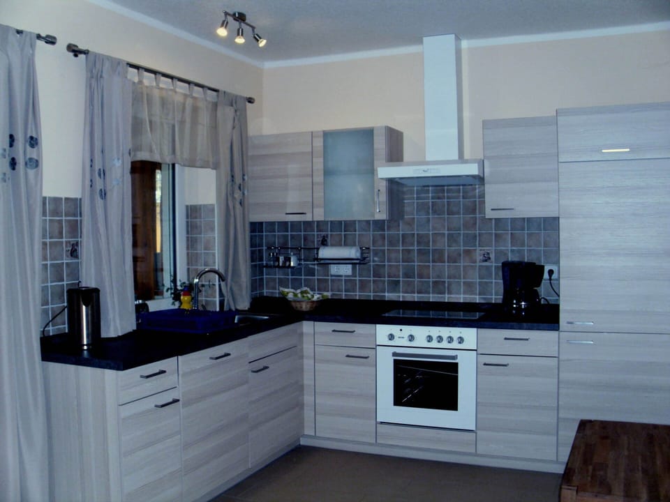 Bungalow | Private kitchen | Highchair