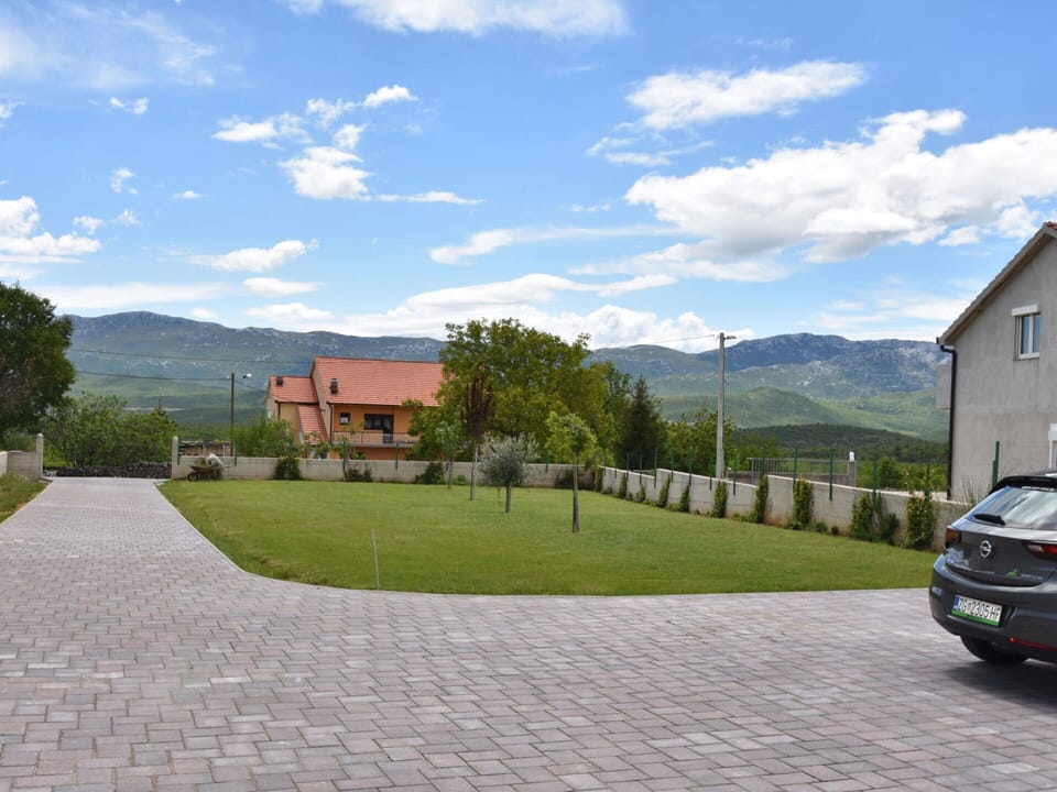 Villa | Exterior