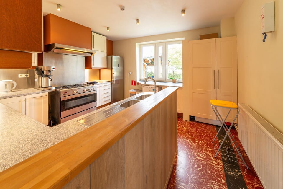 Cottage | Private kitchen | Highchair