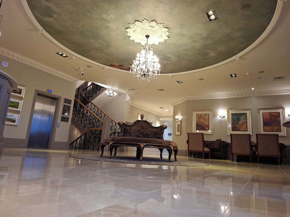 Check-in/check-out kiosk