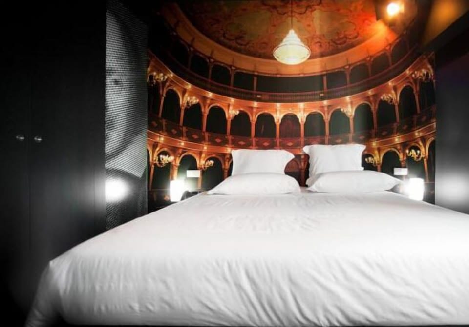 Superior Double or Twin Room, 1 Double or 2 Twin Beds, Non Smoking, River View | Minibar, in-room safe, individually decorated, desk