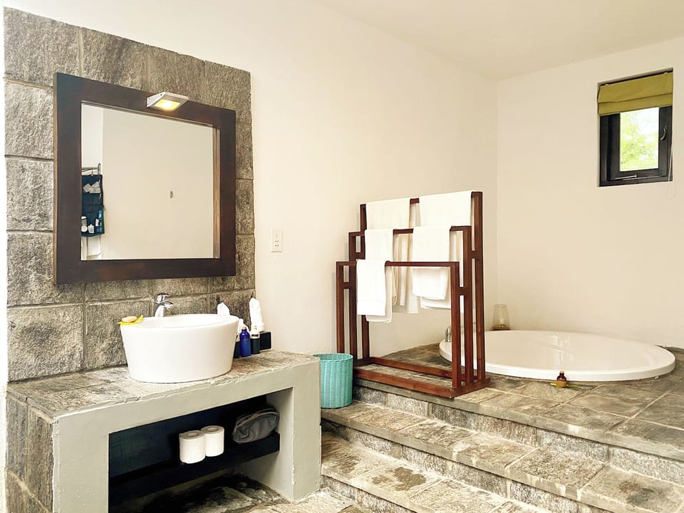 Balcony Double Bedroom | Bathroom | Separate tub and shower, rainfall showerhead, free toiletries
