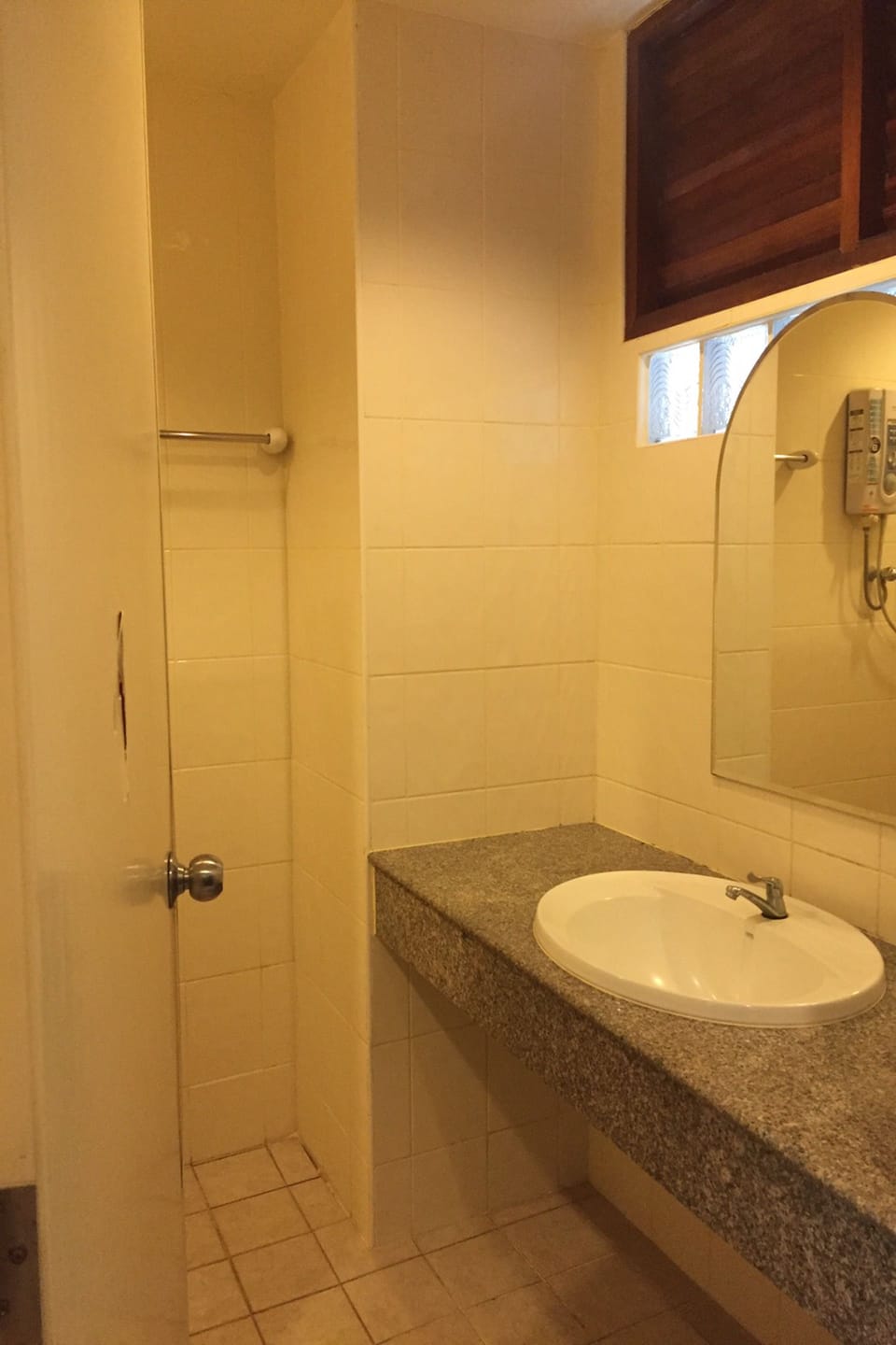 Shower, towels