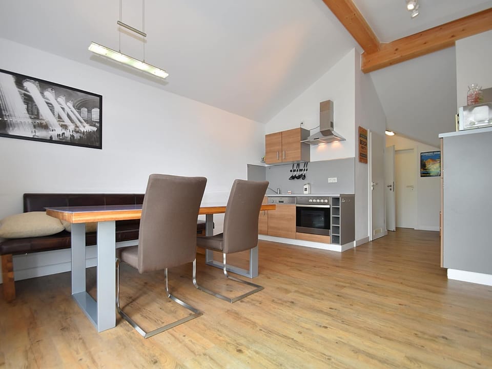 Apartment | Dining