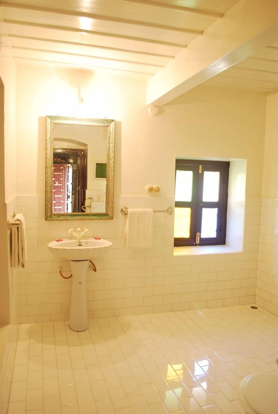 Heritage Room | Bathroom | Towels