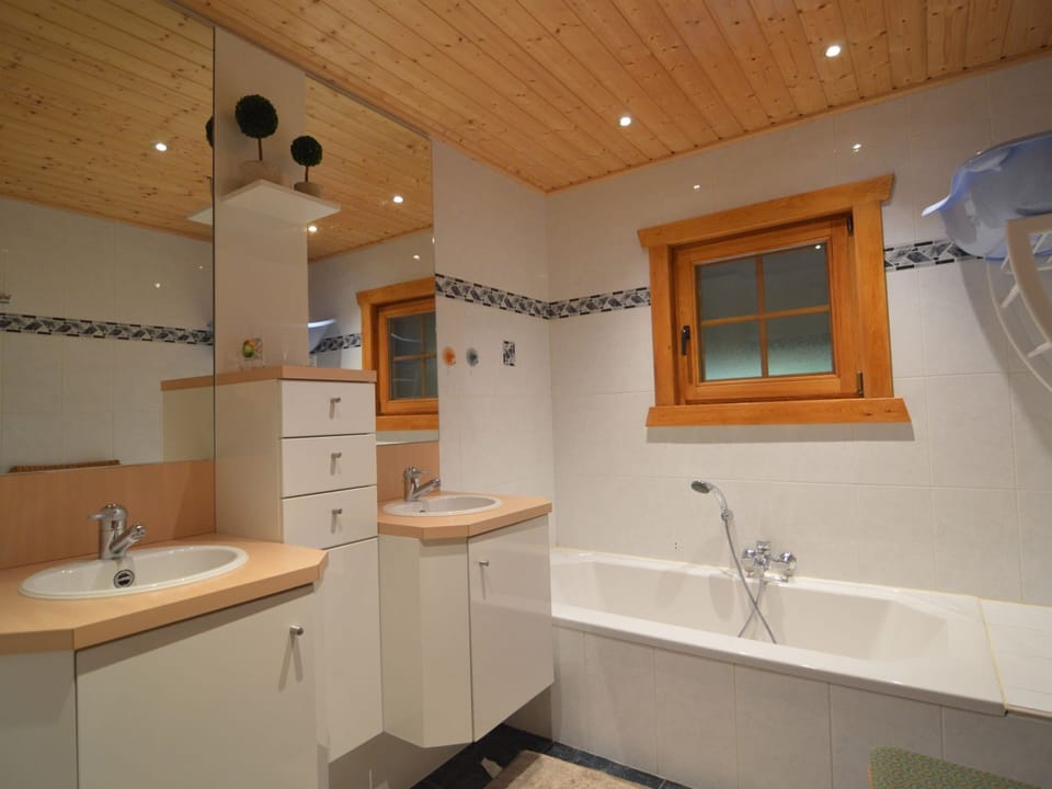 Stavelot Chalet With Garden Chalet in Belgium