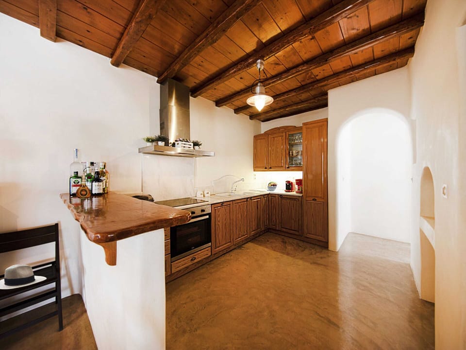 Villa | Private kitchen | Electric kettle, toaster, highchair